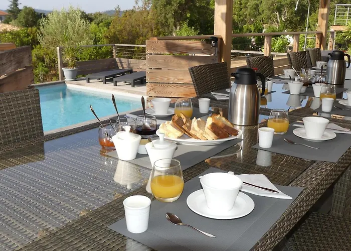 Maison D' Hôtes L'aria Mezzana Alojamento de Acomodação e Pequeno-almoço